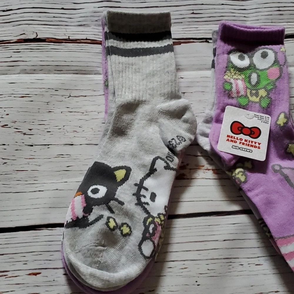 🆕️ SANRIO HELLO KITTY AND FRIENDS MID-CREW SOCKS 💜